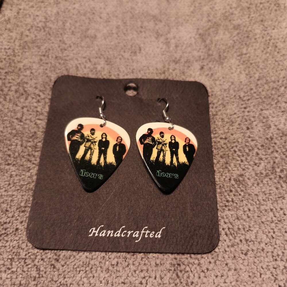 THE DOORS GROUP GUITAR PICK EARRINGS - NECKLACE SET